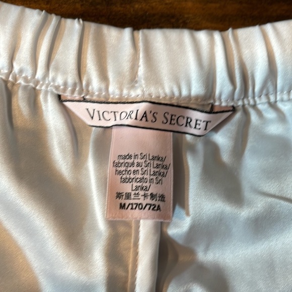 Victoria secret sequine heart shorts size med satin lined white/silver/gold - Picture 4 of 8